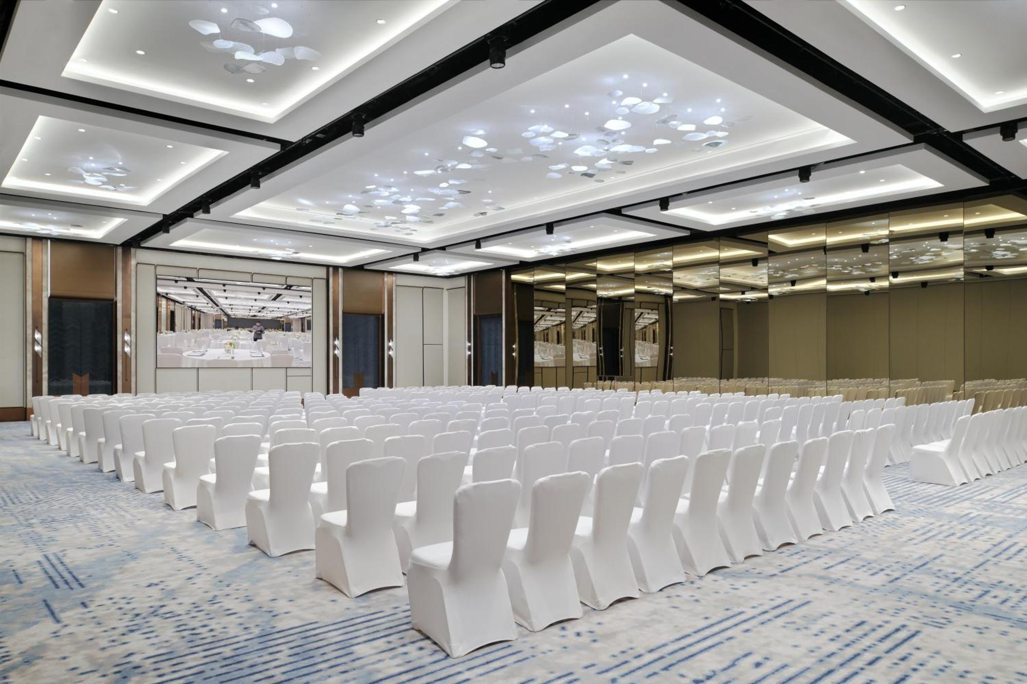Crowne Plaza Dubai Festival City Eksteriør billede The Grand Ballroom