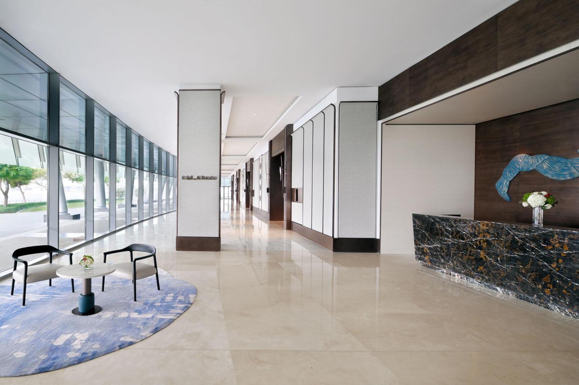 Crowne Plaza Dubai Festival City Eksteriør billede The lobby of the Ritz-Carlton, DIFC