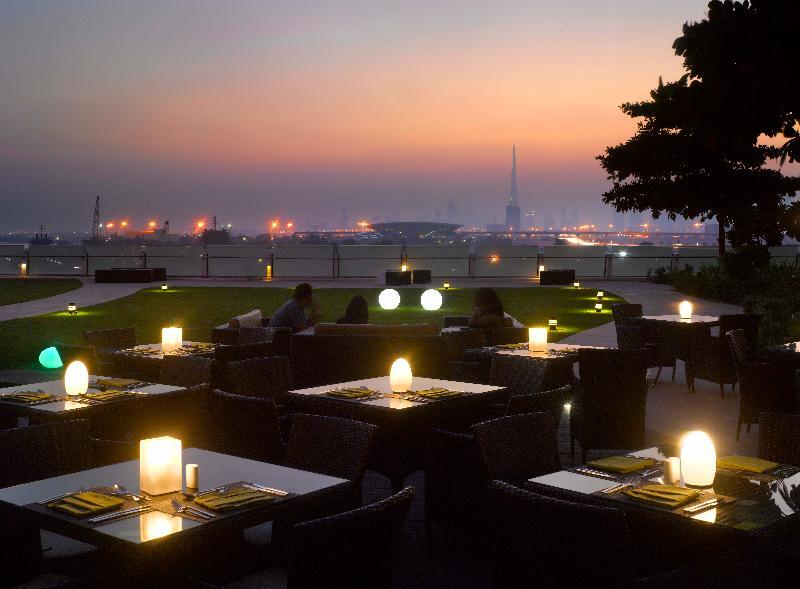 Crowne Plaza Dubai Festival City Eksteriør billede The Park, Hyderabad