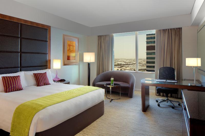 Crowne Plaza Dubai Festival City Eksteriør billede A room at the hotel